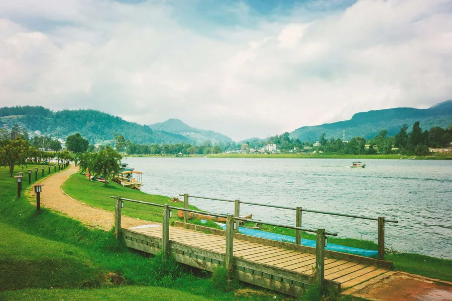 Gregory Lake in Nuwara Eliya